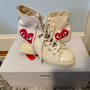 Comme des Garcons PLAY converse White High-Top Sneakers with Red Heart Logo
